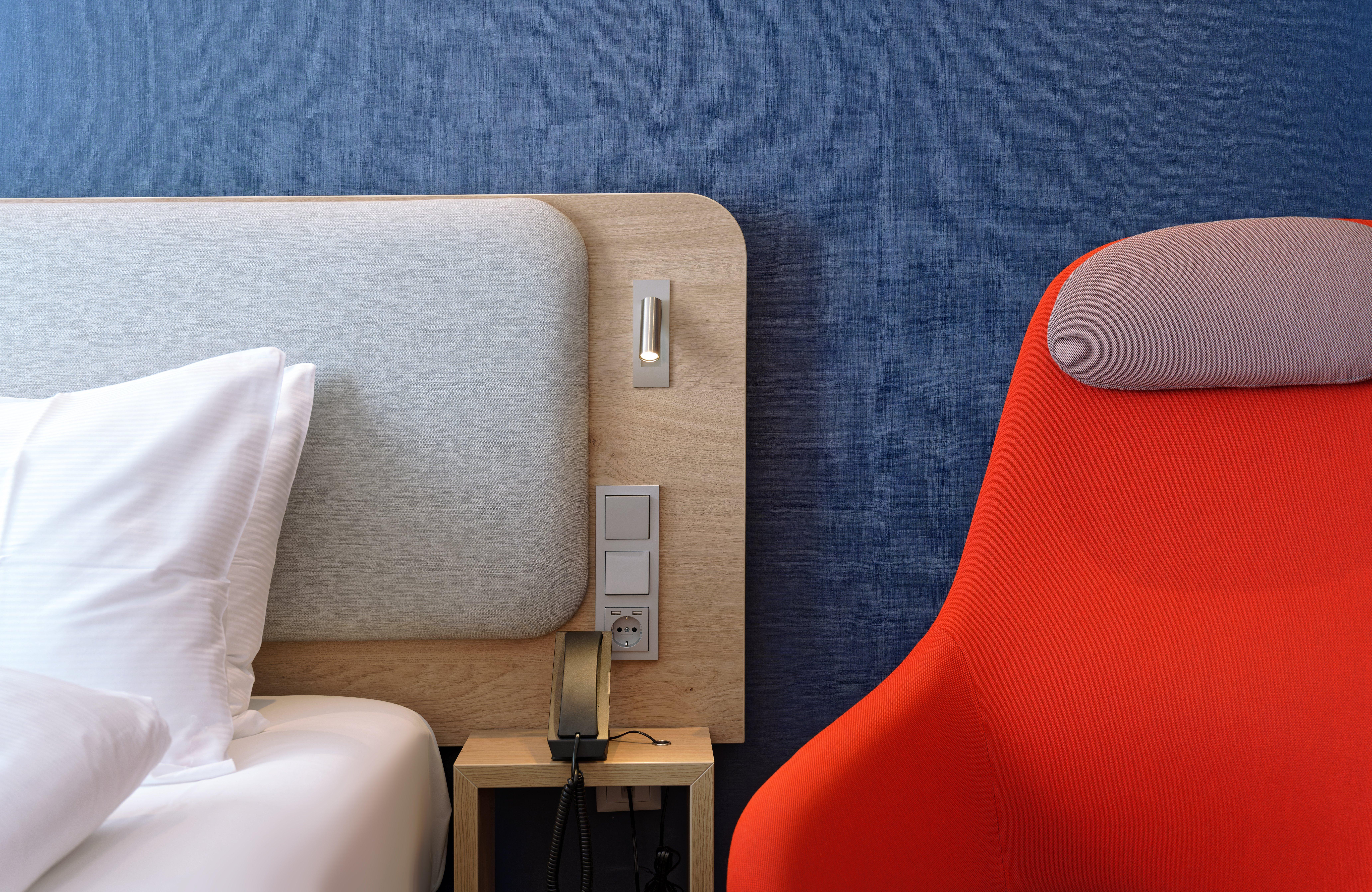 Holiday Inn Express - ルステナウ エクステリア 写真
